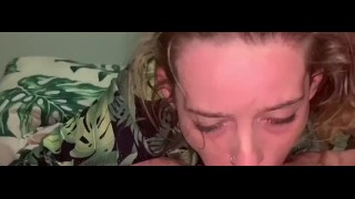 Agradando papai e seu pau com minha garganta 