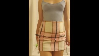 Hot colegiala provocando y hablando abriendo culo (video solicitado)