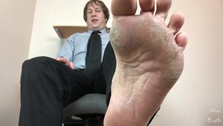 Möchten Sie eine Promotion? Leck Meine Trockenen Füße Sohlen & Sperma POV