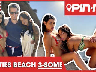 Rosa e Sofia Estragam Seu Tesão Na Praia! PINME
