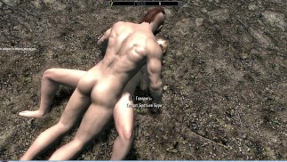 Fucked z muskularnym mężczyzną, a następnie ssałem | Seks w Skyrim