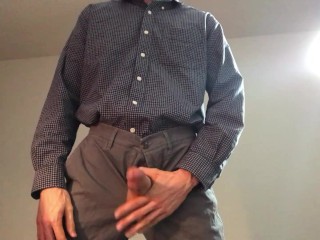 Hot Cara Se Masturba De Terno