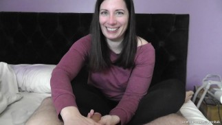 CUMSLUT FEMME D’À CÔTÉ DIT À SON MARI LES DÉTAILS DE SA DATE TINDER!