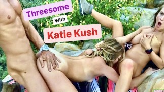 Sparks vai a três selvagem com Katie Kush