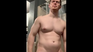 Cumming na pár boxerek pro kupujícího 