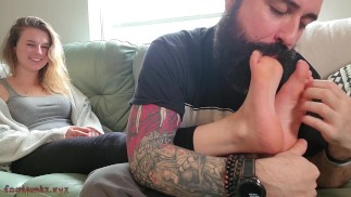 Ich verehre die perfekten College-Füße der besten Freundin meiner Freundin - FOOTPUNKZ
