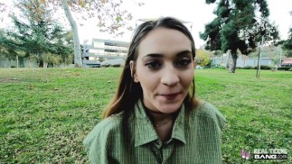 Real Cute Sera Ryder es follada durante el casting porno