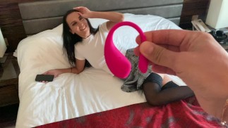 Él está controlando mi orgasmo de nuevo (lovense lush 3)
