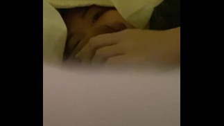 grabándome dándole una mamada a mi amigo, le encantó