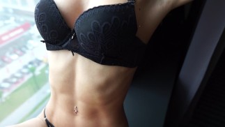 De heetste video die je vandaag zult zien - gepassioneerde pijpbeurt en neuken door fit amateur koppel