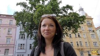 HUNT4K: Chudý chlapec za peníze je nucen sledovat aféru GF s lovcem