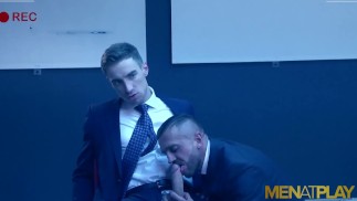MENATPLAY Muscular Emir Boscatto Anal Rides Kayden Gray