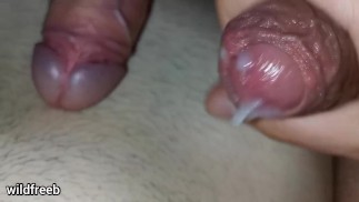 Hunk mi viene addosso dopo aver stretto il suo grosso cazzo, gemendo forte