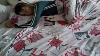 Martina pega sua amiga loira sexy com um enorme esguicho matinal