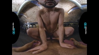 Chiudere il bar in VR