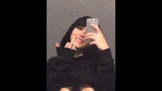 Perras creen que me importan las tetas en la web