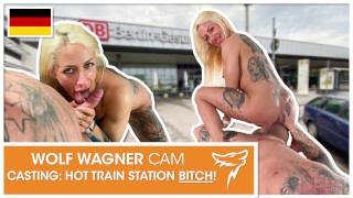 ÖFFENTLICHKEIT in BERLIN: Tattooschlampe Harleen hat Bock auf einen harten Fick! WolfWagnerCom