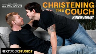 Hot casal gay faz sexo suado e apaixonado em seu novo lugar - NextDoorStudios