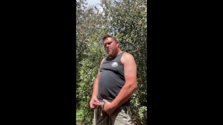 Большой Мужчина С Большим Членом Снаружи