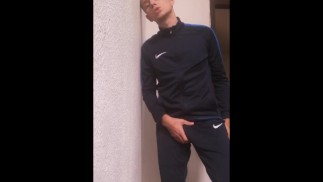 супер ОГРОМНЫЙ SELF FACIAL В КРОССОВКАХ NIKE (ПОЛНОЕ ВИДЕО В Justforfans и ONLYFANS )
