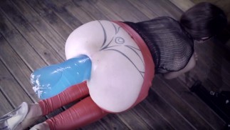 熟女は肛門の探検を望んでいます