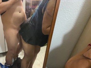 Šukám Svou Nevlastní Sestru Uvnitř Její Skříně Překvapením! 4 Km Běh