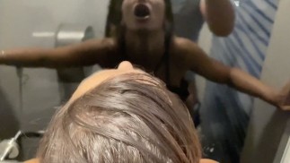 Lalka Angela - ssie faceta w kinie i proszę go, żeby uprawiał ze mną sodomię w toalecie