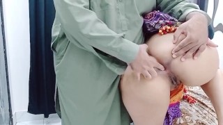 Esposa paquistanesa fodida pelo marido, amigo com Hot conversa de áudio
