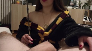 Moja Hermiona szarpie mnie w stroju Gryffindoru