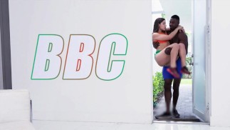 BANGBROS - Jax Slayher al sensual rescate de PAWG Abella Danger