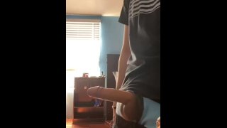 看着我的鸡巴从软到硬（射精）