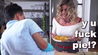BANGBROS - Juan El Caballo powinien być wdzięczny, że ma gorącą macochę, taką jak Cory Chase!