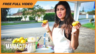 CARNEDELMERCADO - Mollige Latina Carmen Lara doet haar allereerste pornofilm volledige scène