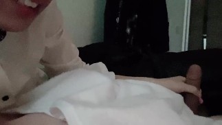 [BL] Pohledný člen společnosti, který si honí a zároveň šikanuje kamaráda ve stoje