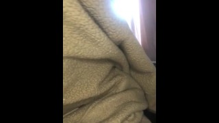 Соло Фембой думает о какой-то голове