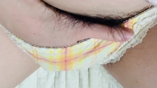 Subjective video of masturbation ♡ Wet pussy under fluffy pubic hair [Personal shooting]