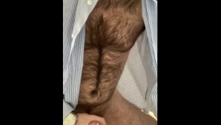 Papai fala sujo enquanto acaricia