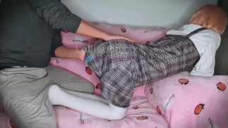Colegiala pequeña follando con su novio despues de clases sin quitarse su uniforme de la escuela