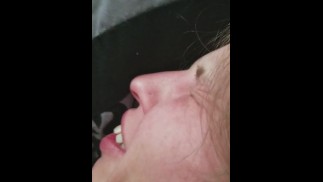 vagabunda chorou todo o caminho jogou e eu continuei fodendo anal doloroso