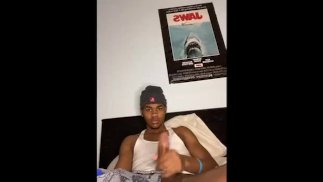 Atirando uma porca no meu antigo quarto