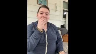 Plus grand que jamais, gros garçon !!