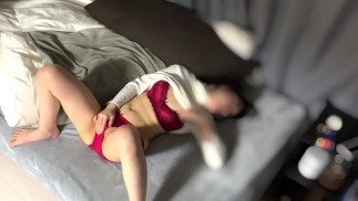 セフレにオナニーさせた結果　我慢できず勃起チ◯ポ挿入