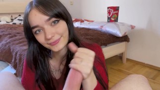 CUM EN MI BOCA! 💦 Esto me enciende más - Mamada de Cute Colegiala