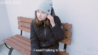 -¡Qué! ¡¿Quién eres?! Quería chupar la polla de mi novio y ahora te estoy chupando.