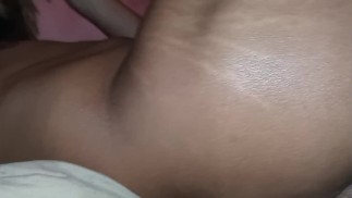 aveva le mani tutte nei miei pantaloni piccolo Twink perp.spacecatusa dal vivo