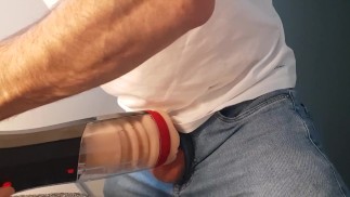 Sexuální stroj Vysál Cum ze mě ☺ Recenze sexuální hračky šuká Hot Guy nahoru! 🤗