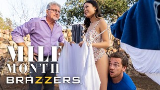 Brazzers - сможет ли Лулу Чу осушить огромный член своего соседа вовремя, прежде чем их найдет ее старый муж?