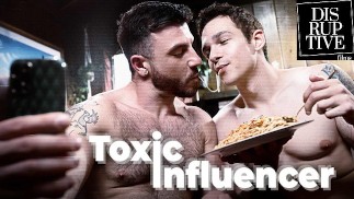 Gli influencer etero fanno sesso gay per la fama di Internet - DisruptiveFilms