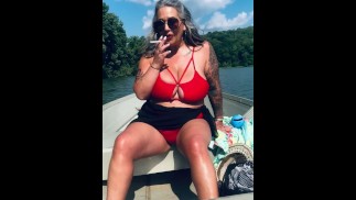 POV Outdoor-Boot JOI große Titten MILF Dirty Talk und Rauchen