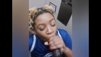 EBONY PRINSES HAYZE ZUIGT LUL IN DE LIFT EN OP DE 13E VERDIEPING!! MOET KIJKEN!!